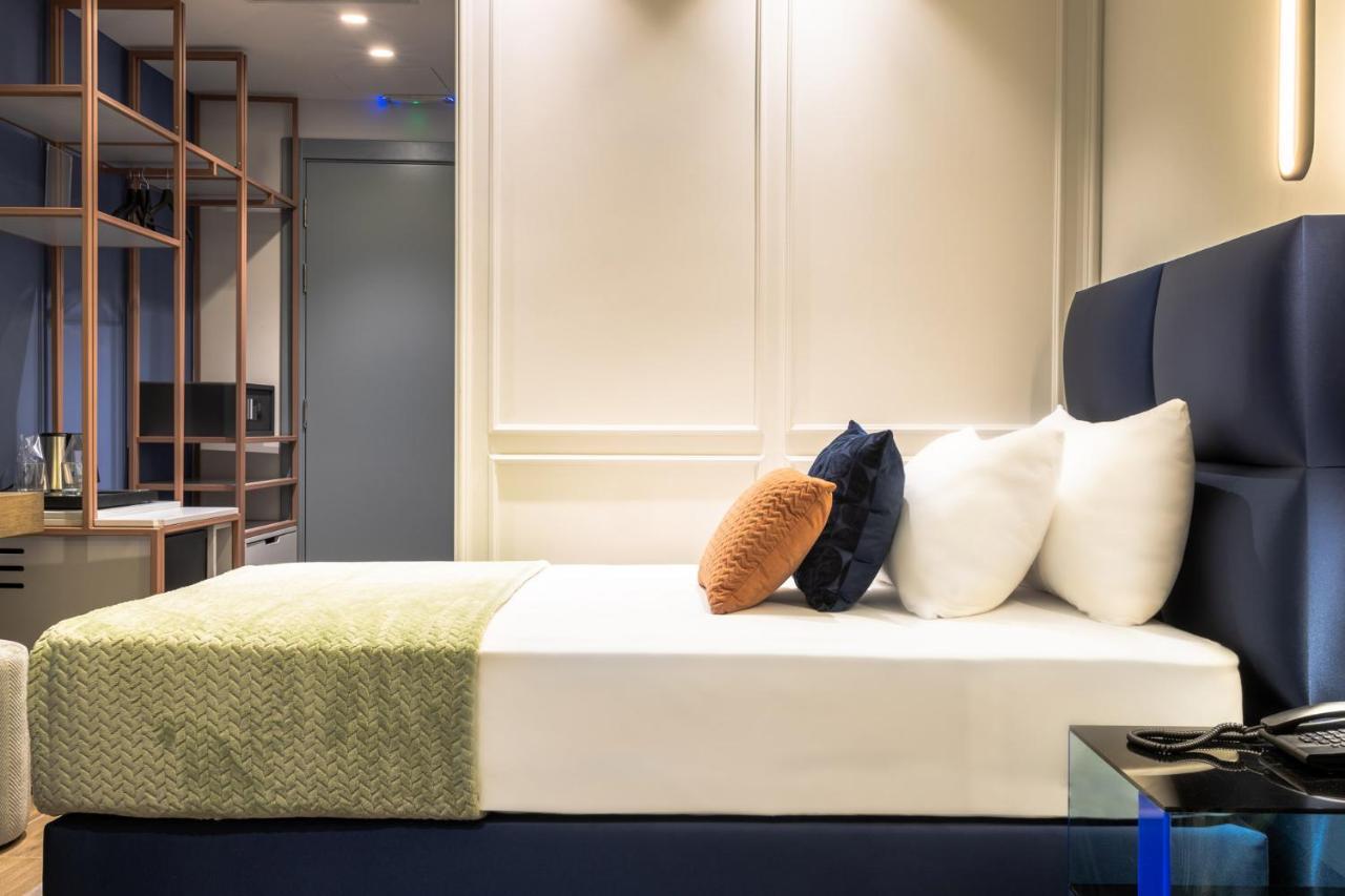 Standard Single Room,1480287902:JPEG